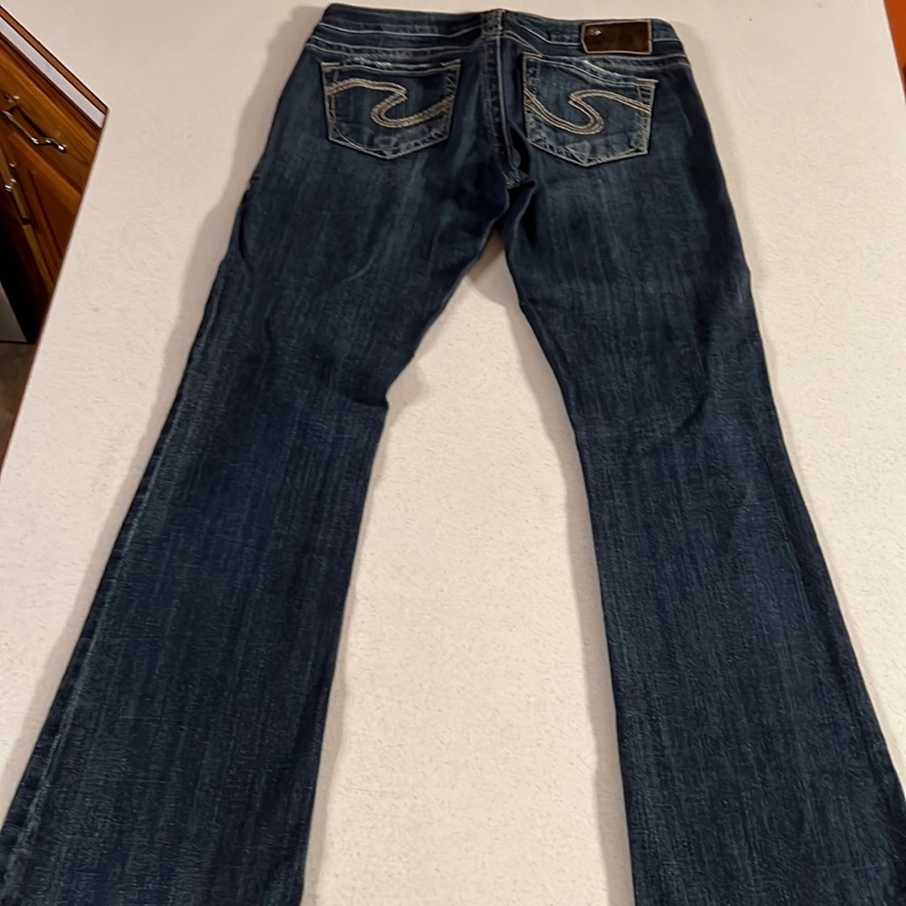 Silver jeans 26/31 Tuesday low rise